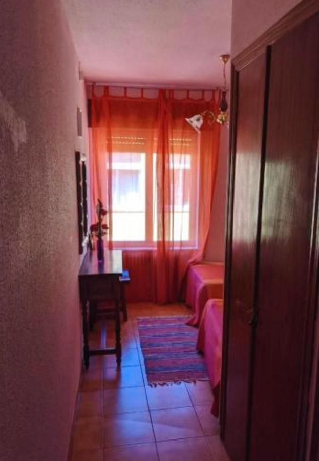 Hostal Casa Chore Hinojosa de Duero Exterior photo